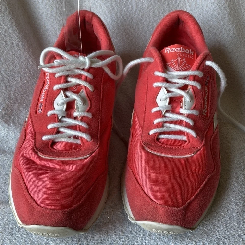 Reebok Classic Coral/white sneakers Size 7